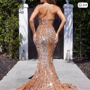 Portia & Scarlett strapless mermaid Silhouette Evening Gown